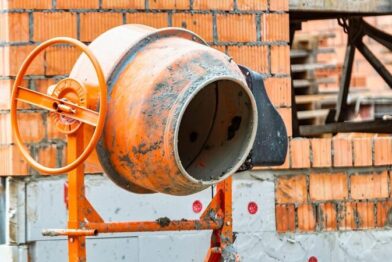 Aluguel de betoneira + andaime