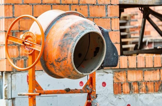 Aluguel de betoneira + andaime